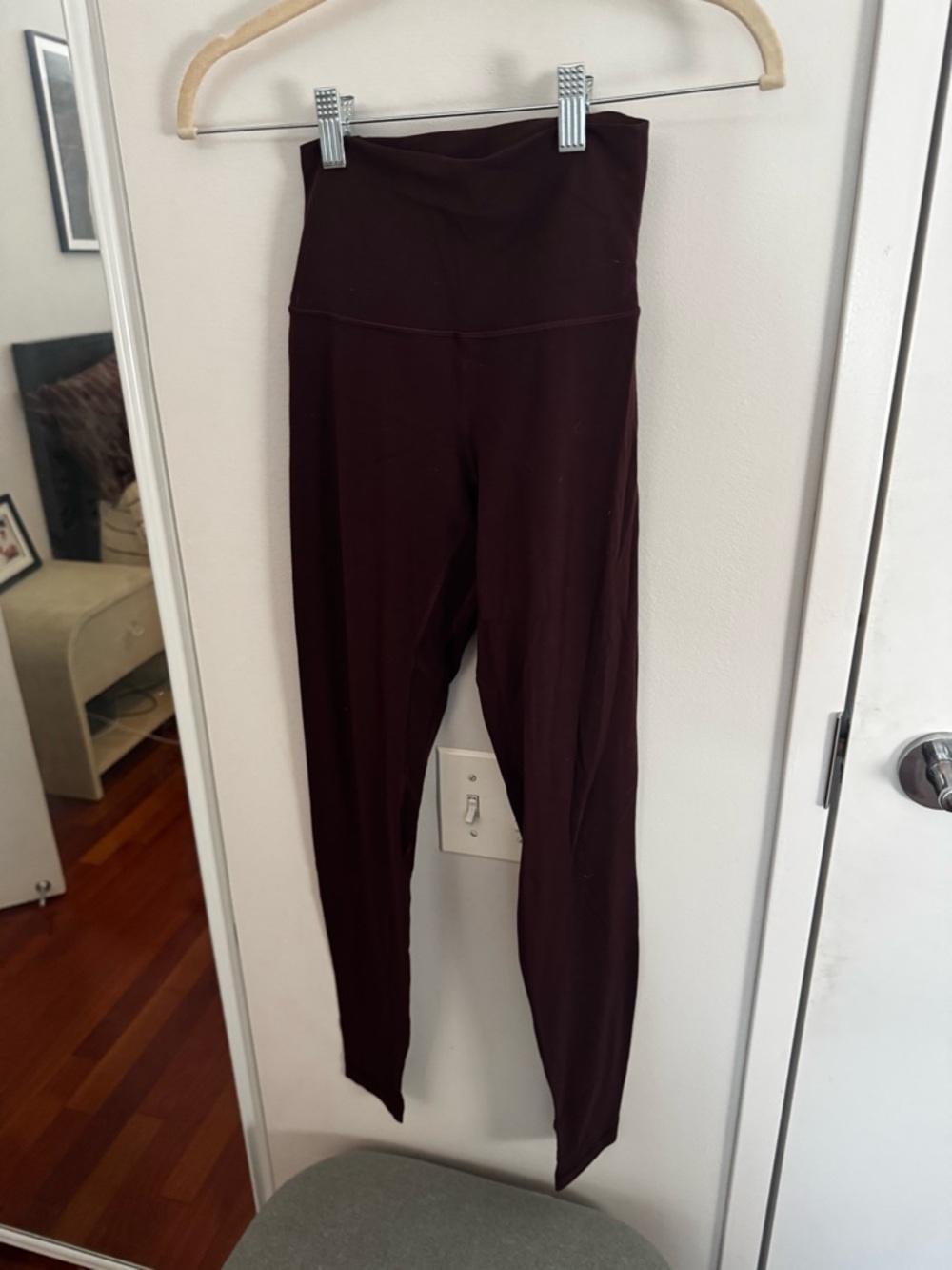 lululemon Align™ High-Rise Pant 28" - Burgandy / wine - Picture 4 of 6